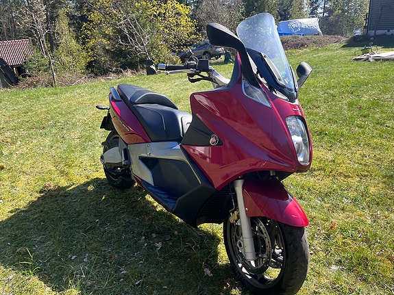 Gilera GP 800 3 of 9