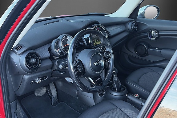 MINI Cooper 7 of 16