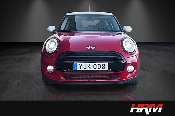 MINI Cooper 2 of 5
