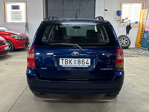 Toyota Corolla 6 of 16