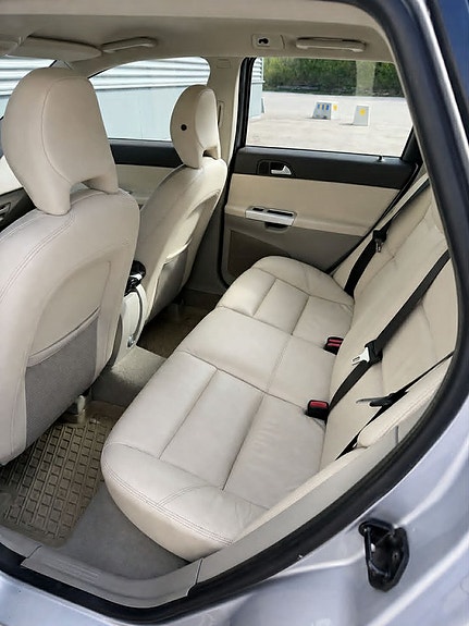 Volvo V50 9 of 14