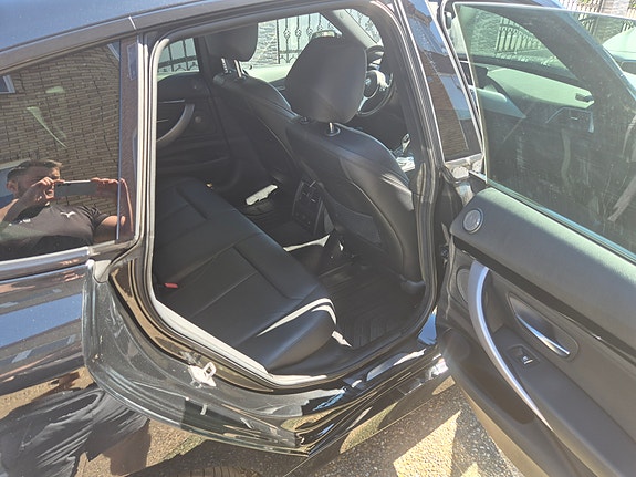 BMW 320d 6 of 8