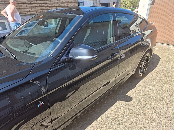 BMW 320d 3 of 8