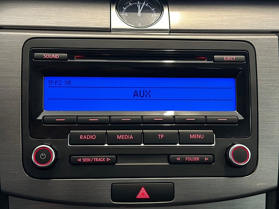 Volkswagen Passat 15 of 18