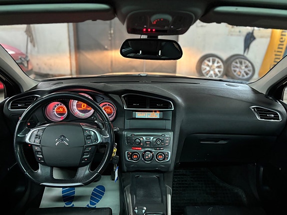 Citroen C4 11 of 16