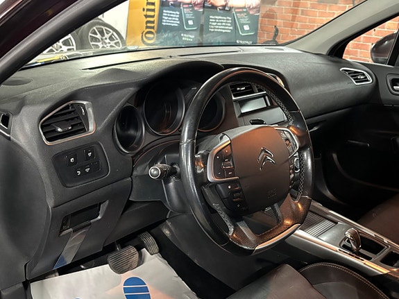 Citroen C4 13 of 16