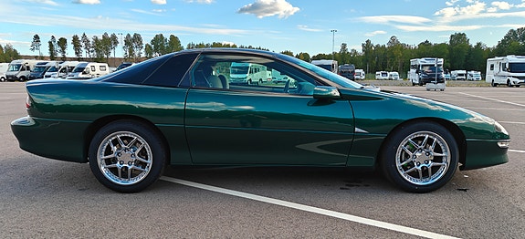 Chevrolet Camaro 11 of 17