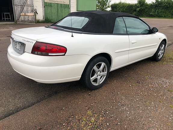 Chrysler Sebring 3 of 5