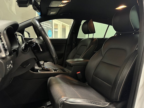 Kia Sportage 12 of 17