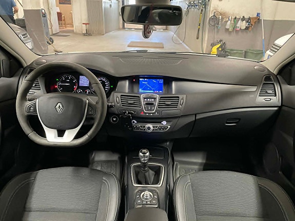 Renault Laguna 16 of 23