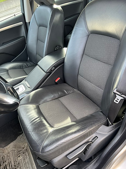 Volvo V70 3 of 5