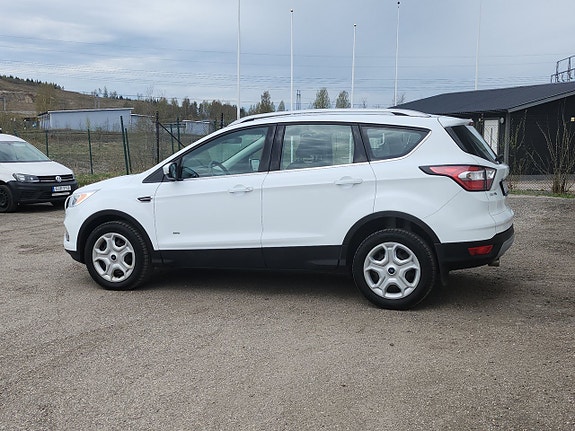 Ford Kuga 9 of 14