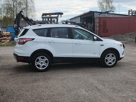 Ford Kuga 13 of 14