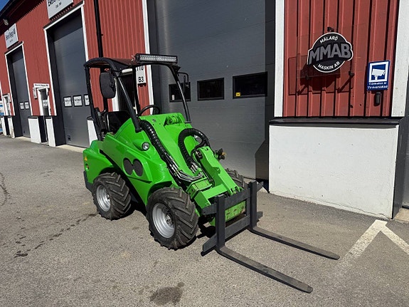 Avant 520 med skopa och gafflar endast 1014 timmar - ej moms