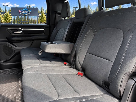 Dodge RAM 1500 14 of 20