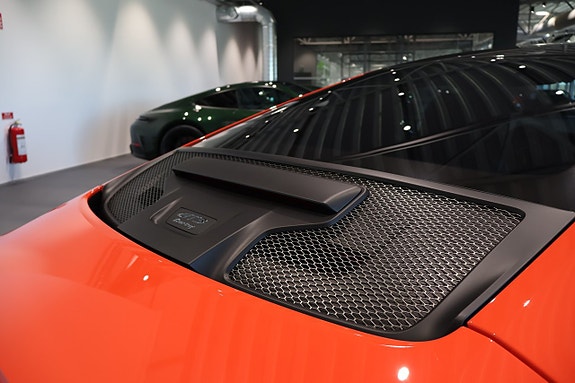Porsche 911 GT3 14 of 29