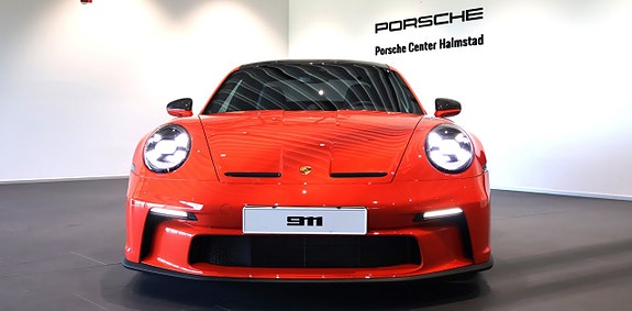 Porsche 911 GT3 3 of 5