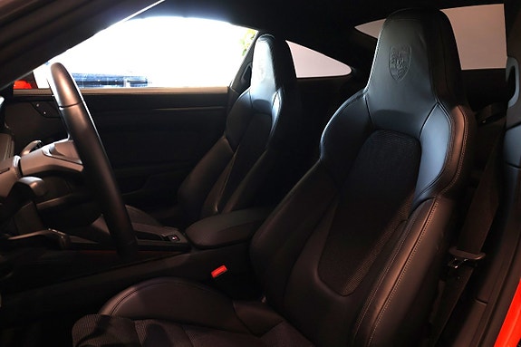 Porsche 911 GT3 20 of 29