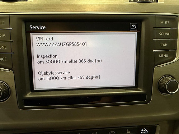 Volkswagen Golf VII 10 of 16