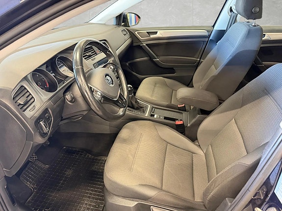 Volkswagen Golf VII 12 of 16