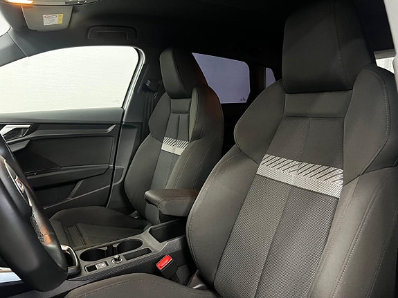 Audi A3 8 of 11