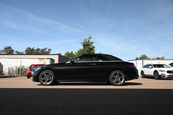 Mercedes-Benz C200 3 of 14