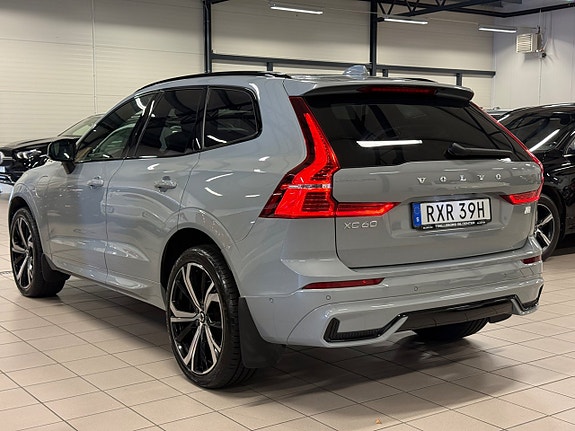 Volvo XC60 10 of 26