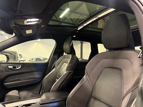 Volvo XC60 16 of 26
