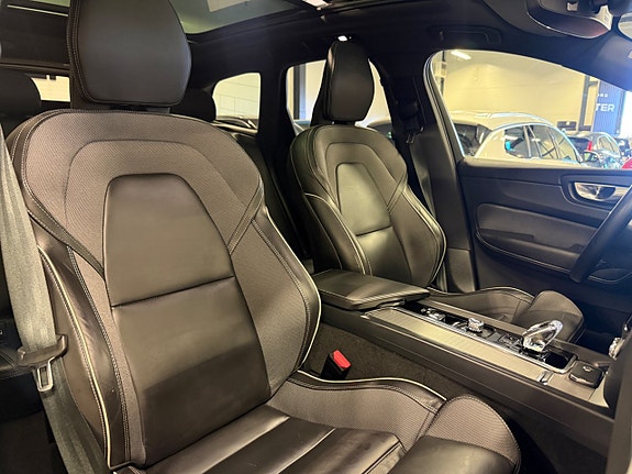 Volvo XC60 17 of 26