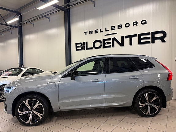 Volvo XC60 3 of 26