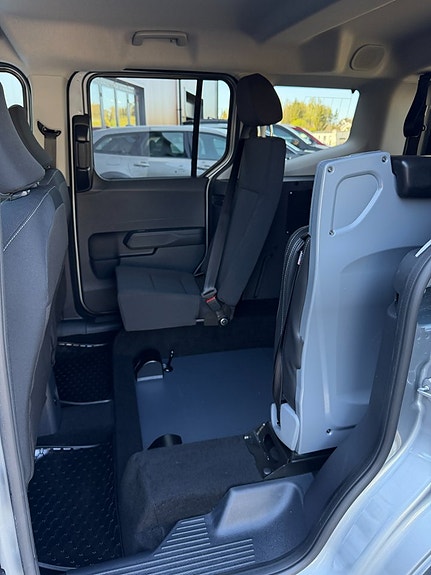 Ford Courier Tourneo 15 of 28