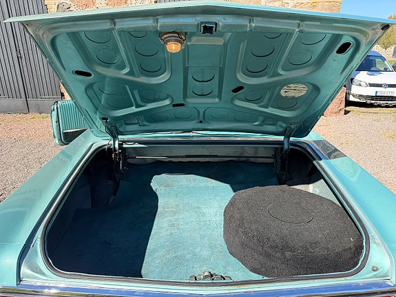 Pontiac Bonneville 23 of 23