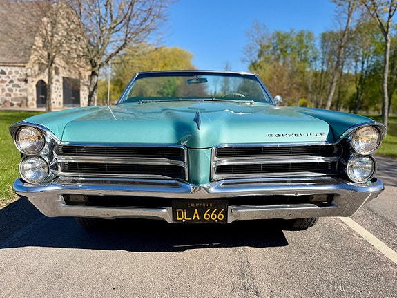 Pontiac Bonneville 2 of 23