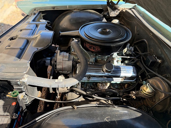 Pontiac Bonneville 22 of 23