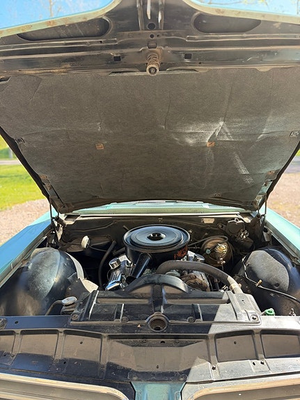 Pontiac Bonneville 21 of 23
