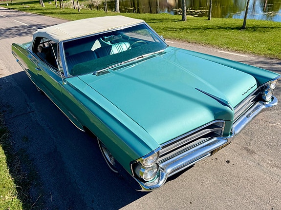 Pontiac Bonneville 10 of 23