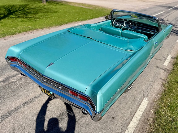 Pontiac Bonneville 11 of 23