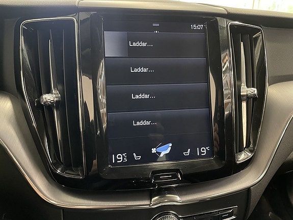 Volvo XC60 18 of 19