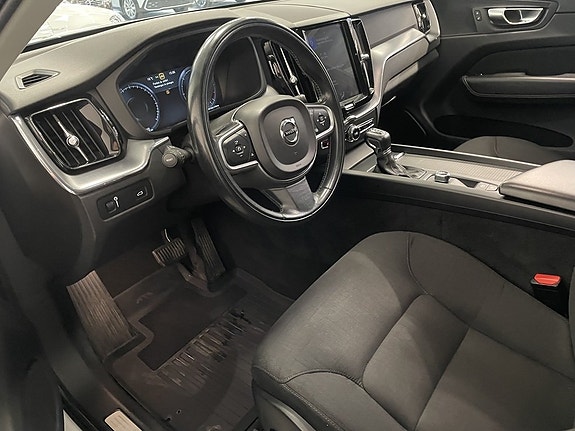 Volvo XC60 14 of 19