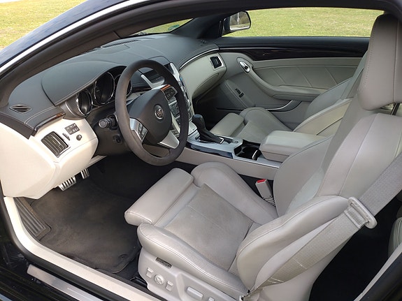 Cadillac CTS 5 of 9