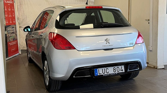 Peugeot 308 4 of 5