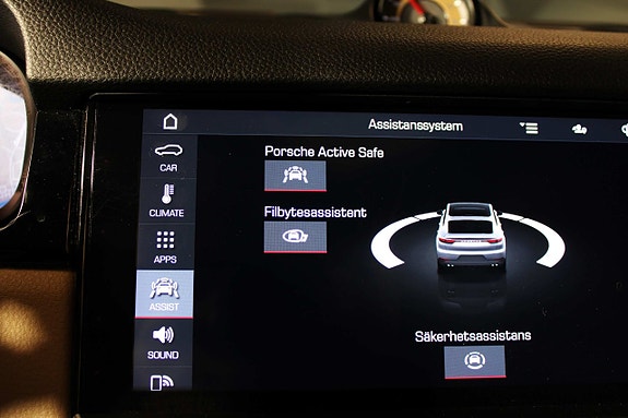 Porsche Cayenne 24 of 27
