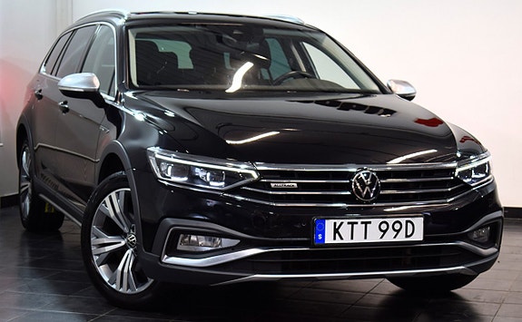 Volkswagen Passat Alltrack 3 of 5
