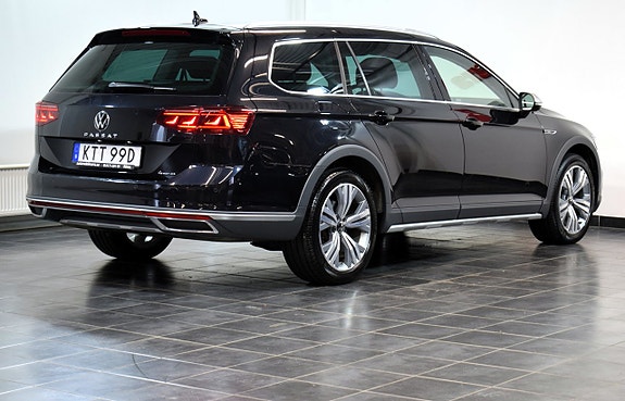 Volkswagen Passat Alltrack 7 of 30