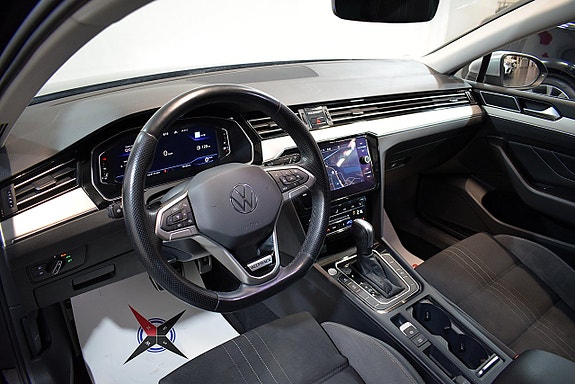 Volkswagen Passat Alltrack 11 of 30