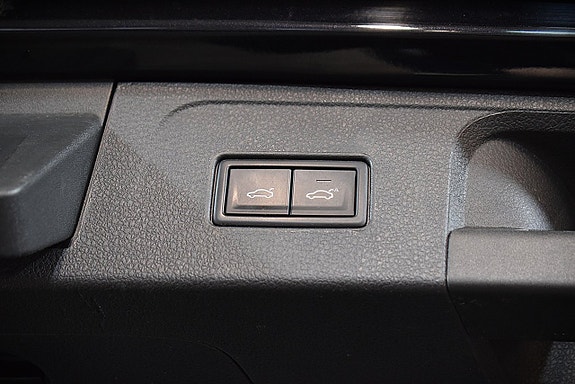 Volkswagen Passat Alltrack 27 of 30