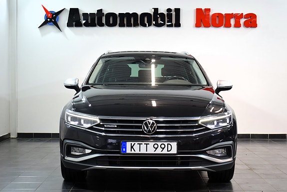Volkswagen Passat Alltrack 4 of 5