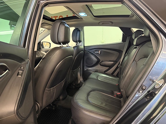 Hyundai ix35 10 of 26