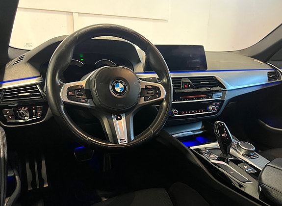 BMW 520d 9 of 18