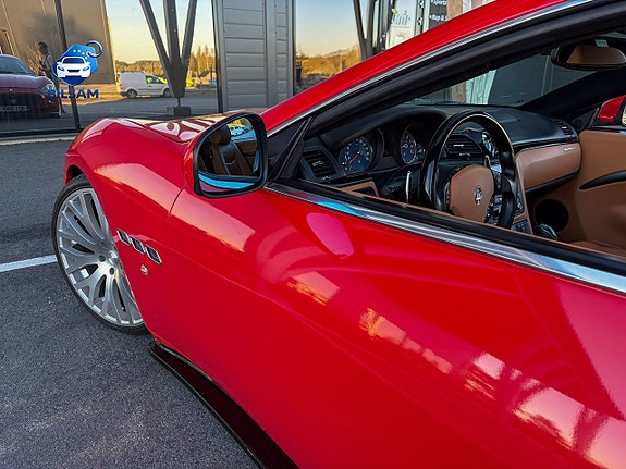 Maserati GranTurismo 10 of 15
